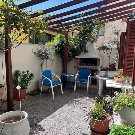 Villa Retro House With Garden In Anopoli Salonicco Esterno foto