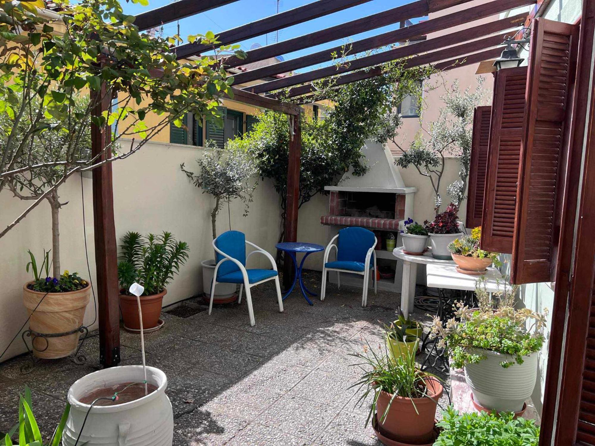 Villa Retro House With Garden In Anopoli Salonicco Esterno foto